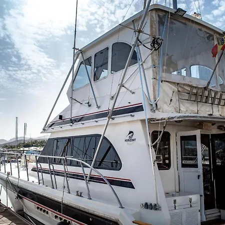 Botel Luxury 50